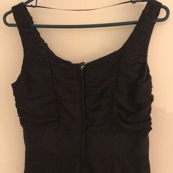 Elegant black dress - Picture 2 of 4